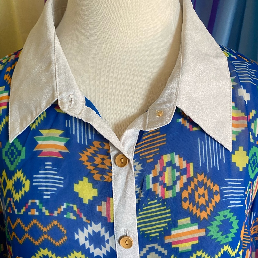 Fun Print Blouse - Picture 2 of 8